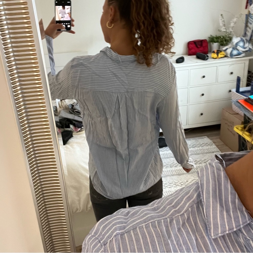 Blue blouse - Picture 2 of 4
